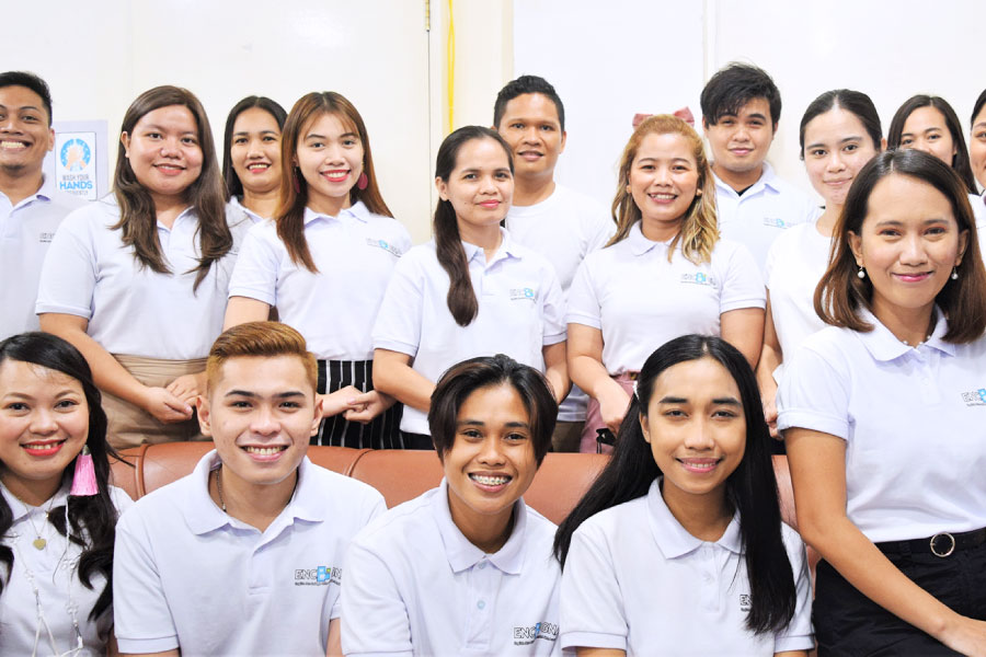 外国人講師は英会話授業のプロ集団！